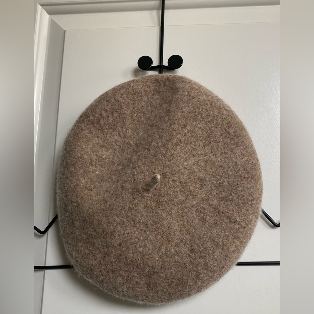 Sfera Femme Collection Beret Hat